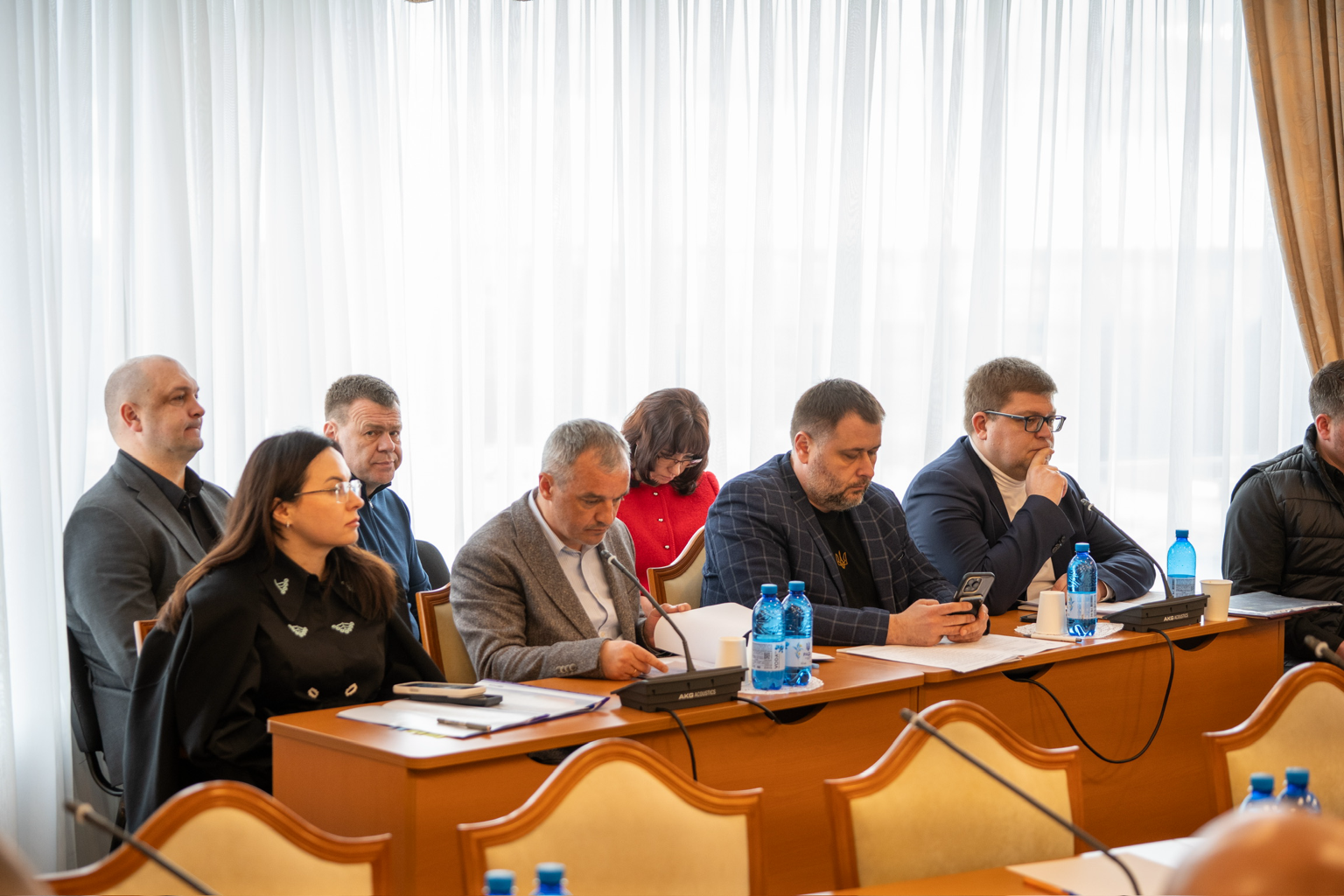 Учасники засідання Комітету ВРУ під час розгляду питання мостів Києва
